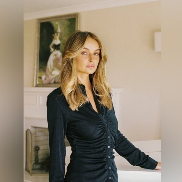 With Jean Elegant Black Ruched Dress - Picture 4 of 6